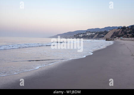 La spiaggia di Santa Monica a Sunrise Foto Stock