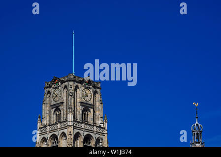 Rotterdam, Zuid Holland/Paesi Bassi - giugno 26, 2017: i campanili di sint laurenskerk (saint laurens chiesa) Foto Stock