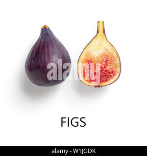 Layout creativo fatto di figg. Metà e tutta la figura isolata su bianco con percorso di clipping. Mature violetta fichi con copia spazio per il testo. Vista superiore piatta o laici. Foto Stock