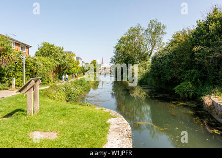 Poyntz sul ponte della nave Chichester Canal, Chichester, West Sussex, Regno Unito. Foto Stock