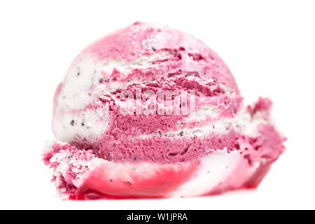 Vista frontale di un singolo rosso bianco cucchiaio di gelato isolati su sfondo bianco Foto Stock