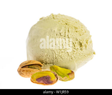 Il pistacchio ice cream scoop isolati su sfondo bianco Foto Stock