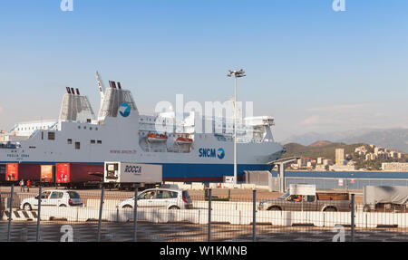 Ajaccio, Francia - 29 Giugno 2015: Paglia Orba miscelati nave commissionata nel 1994 per la SNCM . Costruito a Le Havre, è chiamato dopo un vertice di Corsica la Foto Stock