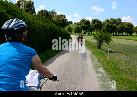 Percorsi in bicicletta nel paese di Starnberg, Alta Baviera, Baviera, Germania Foto Stock