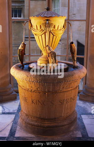 Il Re della primavera, pompa, stanza da bagno, Somerset, Inghilterra Foto Stock
