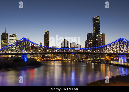 Skyline di Brisbane e Story Bridge, Brisbane, Australia Foto Stock