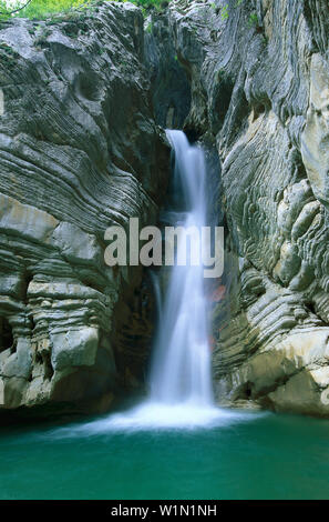 Cascata, Monti della Laga NP, Gran Sasso Italia Foto Stock