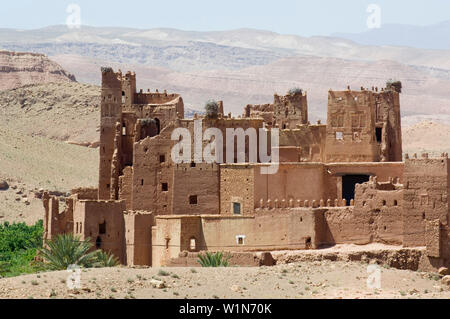Via di casbah, Dades Valley, Marocco Foto Stock