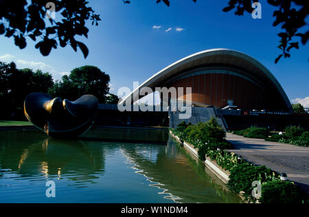 Haus der Kulturen d. Welt, il Tiergarten, Berlin Deutschland Foto Stock