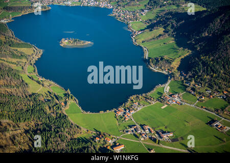 Foto aerea del lago Schliersee, Alta Baviera, Baviera, Germania Foto Stock