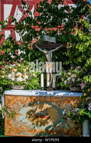 Processione del Corpus Domini, la festa del Corpus Domini, Sipplingen, Lago di Costanza, Baden-Wuerttemberg, Germania, Europa Foto Stock