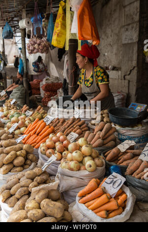 Mercato ssl a Bishkek, Kirghizistan, Asia Foto Stock