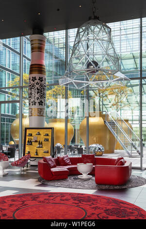 Fase lobby bar & lounge nel Kameha Grand Hotel di Bonn, Valle del Medio Reno, Renania settentrionale-Vestfalia, Germania, Europa Foto Stock