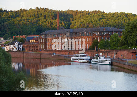 Ex monastero benedettino , Villeroy & Boch , Erlebniszentrum Villeroy & Boch , manifattura di porcellana , Mettlach , Saarland , in Germania , in Europa Foto Stock