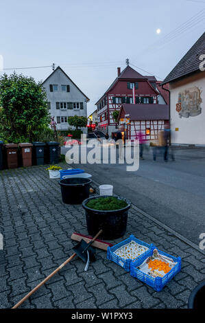 Il Corpus Domini, la festa del Corpus Domini, processione, Sipplingen, Lago di Costanza, Baden-Wuerttemberg, Germania, Europa Foto Stock