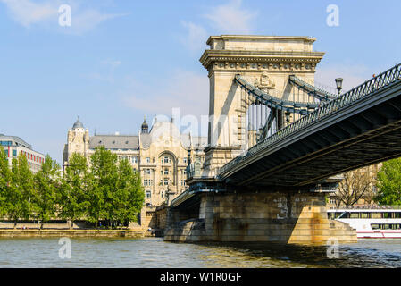 Ponte sul fiume Danubio, Budapest, Ungheria Foto Stock