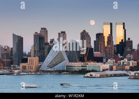 Vista di Manhattan da Hamilton Park, il fiume Hudson, Jersey City, New Jersey, STATI UNITI D'AMERICA Foto Stock