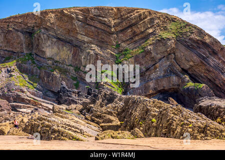 Bude è uno dei più interessanti formazioni geologiche in Cornovaglia. Il Bude la formazione è fatta di sabbia e fango depositati in un gigante la tropicale Foto Stock