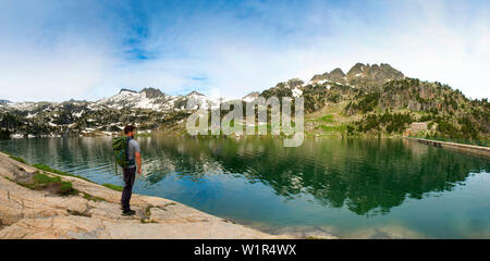 Il lago Maggiore Estanh de Colomers nel Parco Nazionale d'Aigüestortes i Estany de Sant Maurici Foto Stock