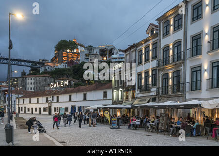 Ristorante Sandeman, Kopke casa del vino, cantine Calem, Av. de Diogo Leite, Ribera de Gaia, Porto, Portogallo Porto, Portogallo Foto Stock