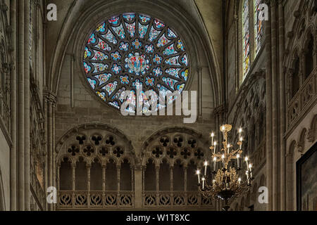 Interno del Sarmental porta con rosetta e la biglietteria per l'ingresso alla Cattedrale di Burgos, Castilla y León, Spagna, Europa Foto Stock