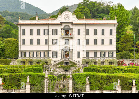 TREMEZZO LAGO DI COMO, Italia - Giugno 2019: vista esterna della parte anteriore della Villa Carlotta a Tremezzo sul Lago di Como. Foto Stock