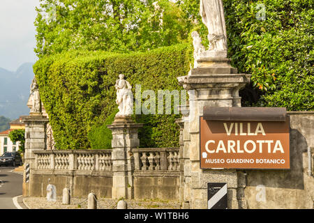 TREMEZZO LAGO DI COMO, Italia - Giugno 2019: Firmare fuori l'ingresso alla Villa Carlotta a Tremezzo sul Lago di Como. Foto Stock