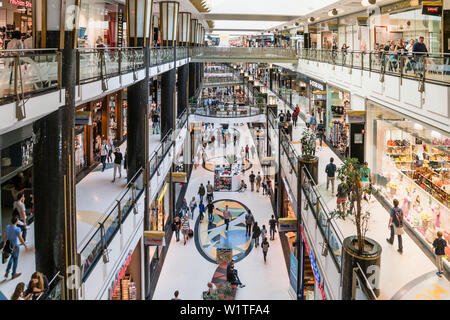 Alexa shopping center, interieur, Berlino Foto Stock