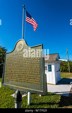 Il più piccolo ufficio postale negli Stati Uniti al percorso 41 Tamiami per voli trail in Everglades, Ochopee, Florida, Stati Uniti d'America Foto Stock