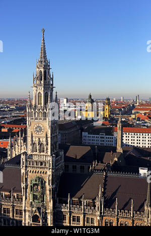 Nuovo Municipio, Neues Rathaus, Marienplatz Monaco di Baviera, Germania Foto Stock