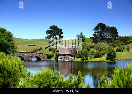 Filmset Hobbiton vicino Matamata, Isola del nord, Nuova Zelanda Foto Stock