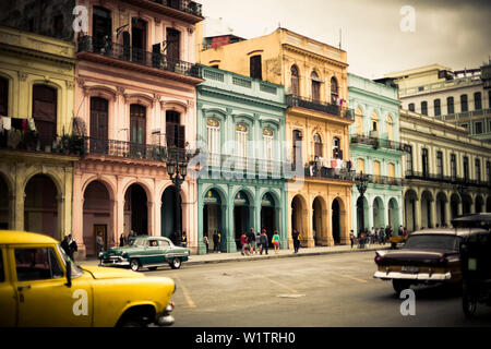 Edifici Coloniali, città vecchia, Havana, Cuba, Caraibi, America Latina, America Foto Stock