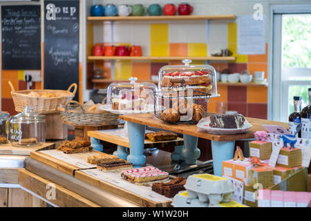 Cala Homes East, Haddington Brochure The Loft Cafe Foto Stock