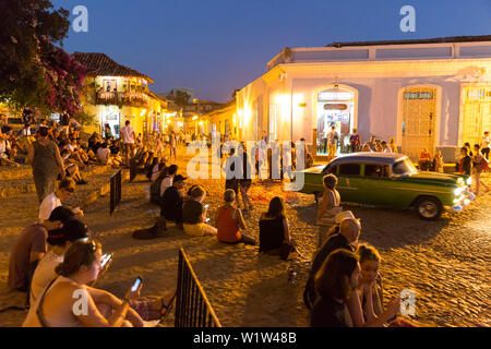 Terrazze di Trinidad, accanto a la Iglesia Parroquial de la Santisima Trinidad vicino a Plaza Mayor, internet hot spot, punto di incontro per turisti provenienti da Foto Stock