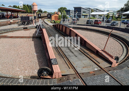 West Somerset Railway corre attraverso North Somerset. Gestito da personale e volontari porta i viaggiatori a nord Somerset costa. Tavola girevole a Minehead. Foto Stock