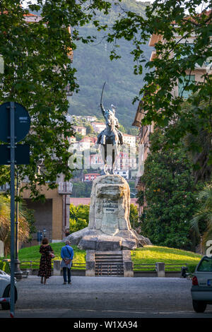 LA SPEZIA, Italia Giugno 21, 2019: Statua di Giuseppe Garibaldi a La Spezia (Italia). Giuseppe Garibaldi fu un importante italiano generale e uomo politico. Foto Stock