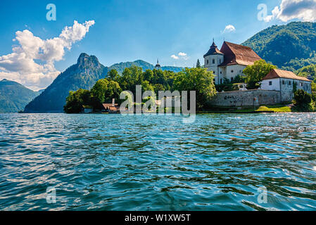 Johannesberg Cappella, Traunkirchen e il lago Traunsee nel Salzkammergut, Austria Foto Stock