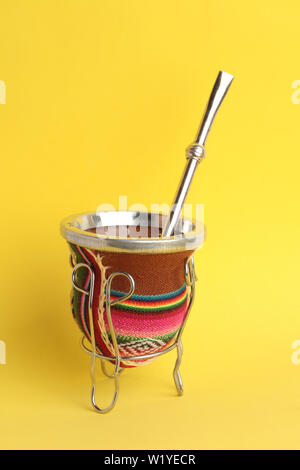 Tradizionali di yerba mate tazza di tè popolare in america latina Foto Stock