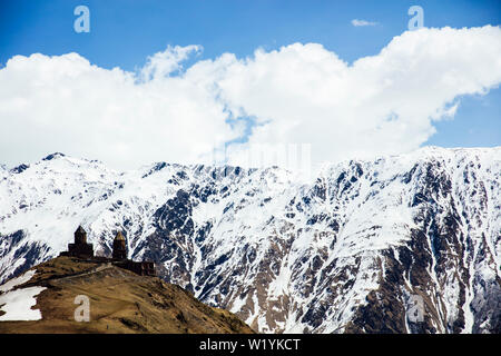 Vista in alta montagna latitude alla regione Mtskheta-Mtianeti in Georgia Foto Stock