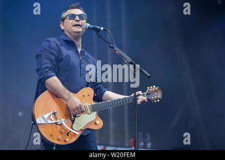 Nella foto: James Dean Bradfield. Sabato 29 Giugno 2019 Re: manic street predicatori concerto presso il Castello di Cardiff, nel Galles del Sud, Regno Unito. Foto Stock