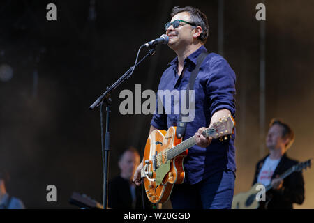 Nella foto: James Dean Bradfield. Sabato 29 Giugno 2019 Re: manic street predicatori concerto presso il Castello di Cardiff, nel Galles del Sud, Regno Unito. Foto Stock