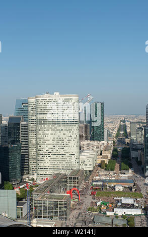 La Défense (Pariser Geschäftsviertel). // La Défense di Parigi (quartiere commerciale). Foto Stock