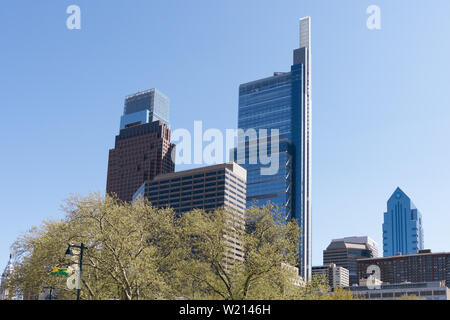 Lo skyline di Philadelphia visto da Logan cerchio guardando verso sud Foto Stock