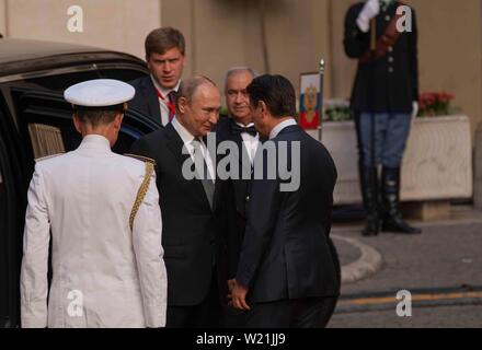 I presidentei Vladimir Putin ( Russia ) e Giuseppe Conte ( Italia ) si incontrano a Roma presso Palazzo Chigi- Presidenti Vladimir Putin (Russia) e Foto Stock