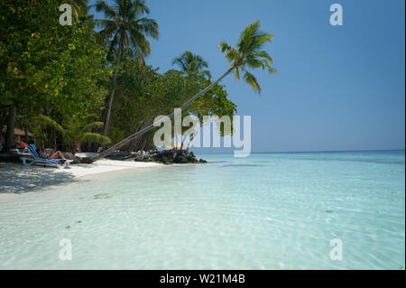 Vilamendho, Maldive - Marzo 2011: rilassante nelle Maldive Foto Stock