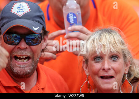 Lione, 03-07-2019 ,Stade de Lyon, campionato del mondo 2019 , semi-finale Paesi Bassi - Svezia (donne) , tifosi sulle tribune dello stadio durante la partita Olanda - Svezia (donne) Foto Stock