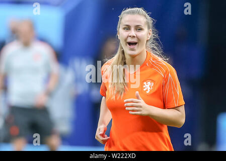 Lione, 03-07-2019 ,Stade de Lyon, campionato del mondo 2019 , semi-finale Paesi Bassi - Svezia (donne) , Paesi Bassi player Victoria PELOVA durante il riscaldamento Foto Stock