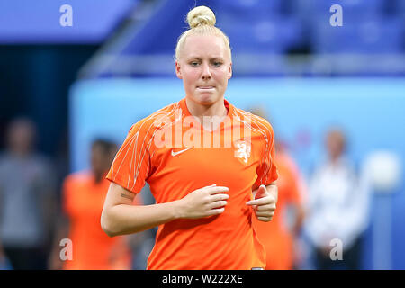 Lione, 03-07-2019 ,Stade de Lyon, campionato del mondo 2019 , semi-finale Paesi Bassi - Svezia (donne) , Paesi Bassi player Danique KERKDIJK durante il riscaldamento Foto Stock