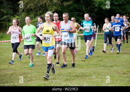 Guide di scorrimento a Loch Lomond 10k, Balloch Country Park, West Dunbartonshire, Scozia Foto Stock