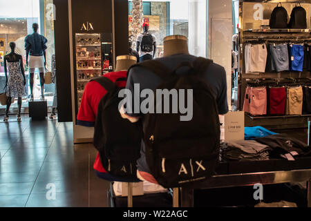 Orlando, Florida. 6 giugno 2019 . Vista interna di Armani Exchange store in The Mall at Millenia. Foto Stock